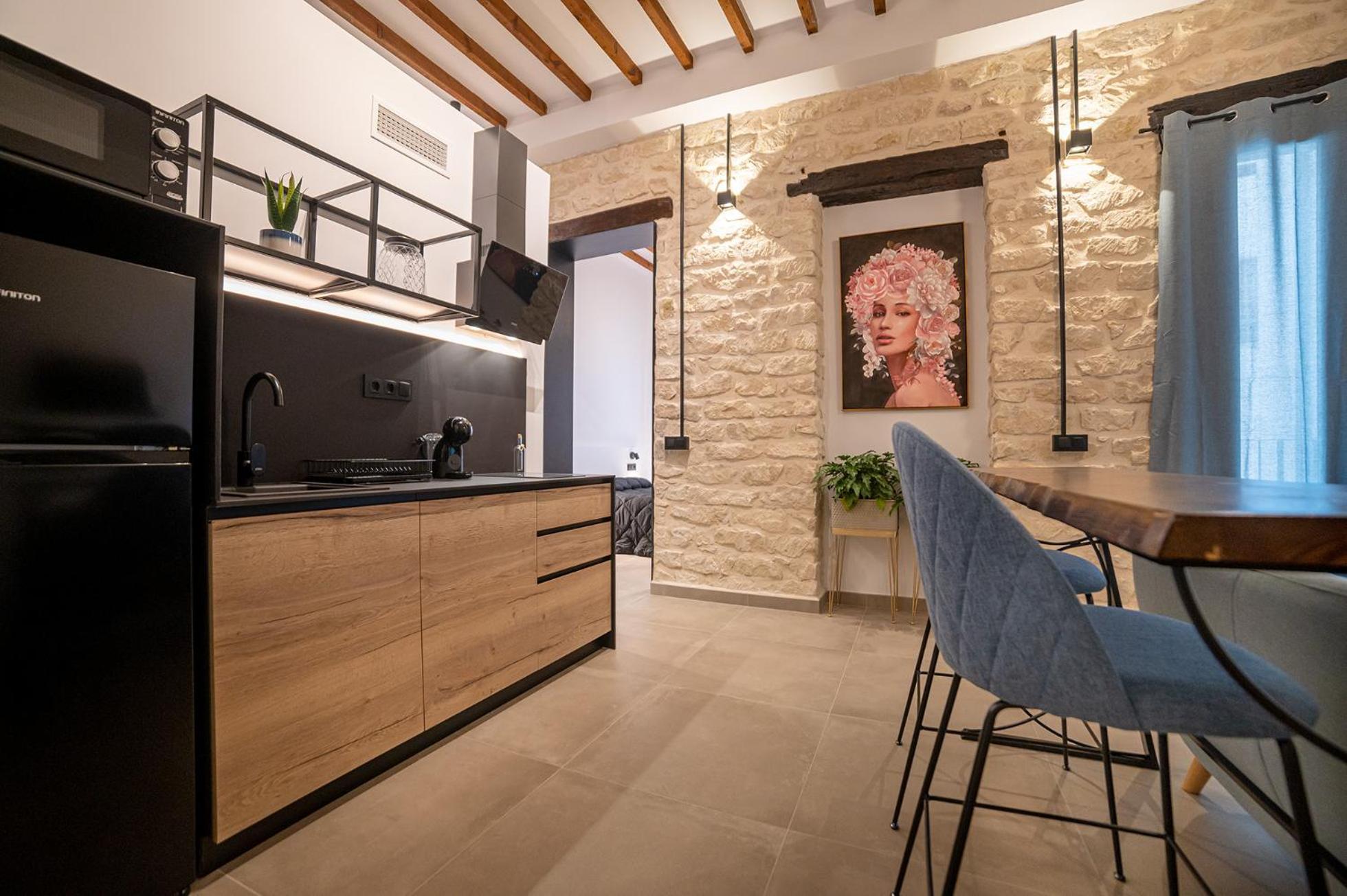 Apartamentos Loliqui Centro Alicante Szoba fotó