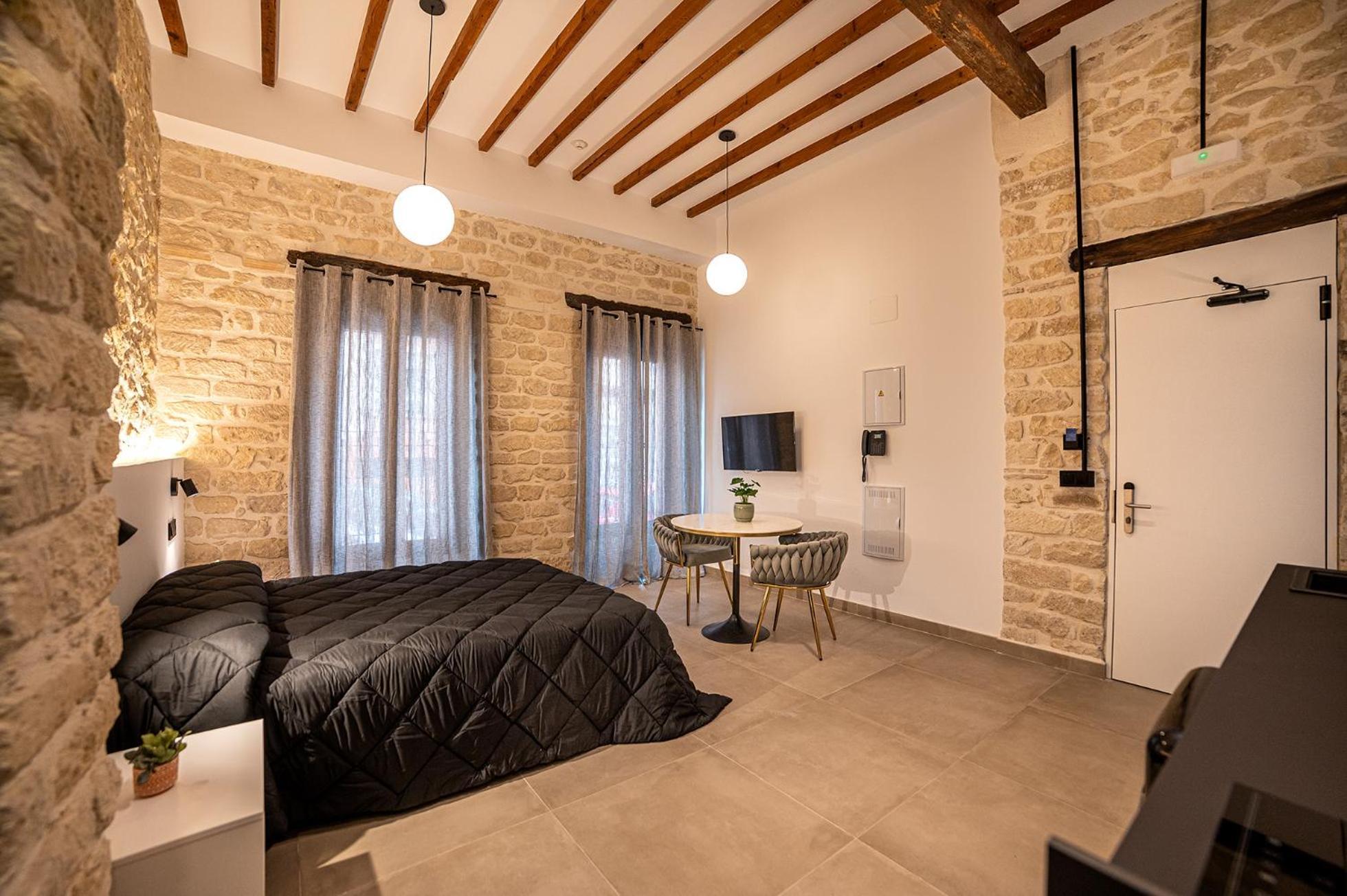 Apartamentos Loliqui Centro Alicante Szoba fotó